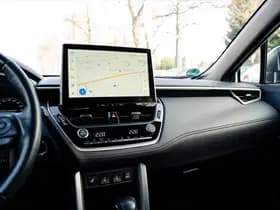 Toyota Corolla Cross 2.0 Full Hybrid Dynamic Automaat | Panoramadak | All Season banden | Adaptieve cruisecontrol | Stuurverwarming | Stoelverwarming thumbnail 4