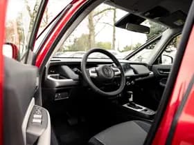 Honda Jazz 1.5 Full Hybrid Elegance Automaat | 8 jaar garantie | Premium Crystal Red Metallic | Stoelverwarming | Navigatie | Adaptieve cru thumbnail 2