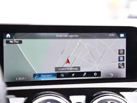 Mercedes-Benz CLA-Klasse 200 AMG Line thumbnail 13