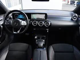 Mercedes-Benz CLA-Klasse 200 AMG Line thumbnail 23