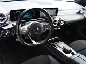 Mercedes-Benz CLA-Klasse 200 AMG Line thumbnail 7