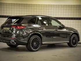 Mercedes-Benz GLC 400e 4MATIC AMG Line thumbnail 4