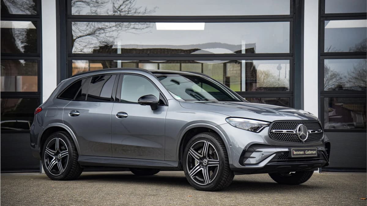 Mercedes-Benz GLC 400e 4MATIC AMG Line — foto 1