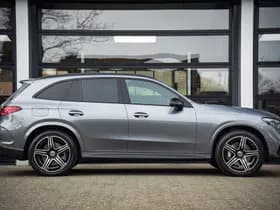 Mercedes-Benz GLC 400e 4MATIC AMG Line thumbnail 27