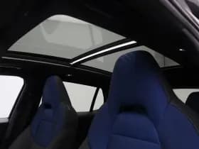 Lynk & 01 1 5 plug in hybrid 360 zwarte hemel nld auto thumbnail 12