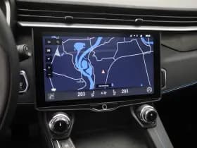 Lynk & 01 1 5 plug in hybrid 360 zwarte hemel nld auto thumbnail 15