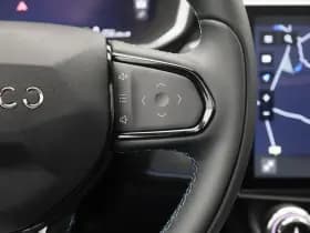 Lynk & 01 1 5 plug in hybrid 360 zwarte hemel nld auto thumbnail 19