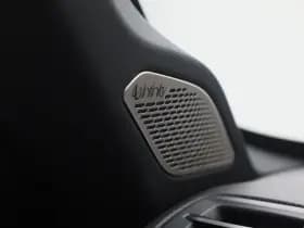 Lynk & 01 1 5 plug in hybrid 360 zwarte hemel nld auto thumbnail 26