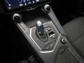 Lynk & 01 1 5 plug in hybrid 360 zwarte hemel nld auto thumbnail 28