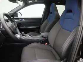 Lynk & 01 1 5 plug in hybrid 360 zwarte hemel nld auto thumbnail 10