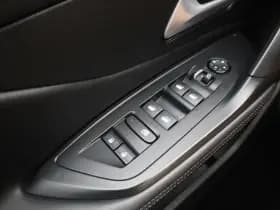 Peugeot 308 1 6 hybrid 180 pk allure camera keyless thumbnail 17