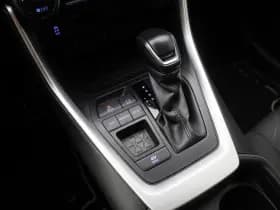 Toyota RAV4 2 5 hybrid dynamic camera adaptive thumbnail 19