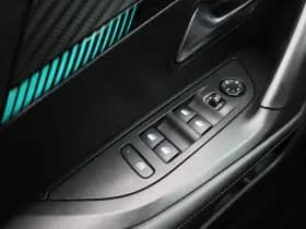 Peugeot 2008 1 2 puretech 130 pk automaat allure camera virtual thumbnail 21