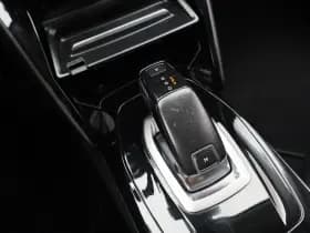 Peugeot 2008 1 2 puretech 130 pk automaat allure camera virtual thumbnail 22