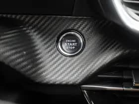 Peugeot 2008 1 2 puretech 130 pk automaat allure camera virtual thumbnail 23