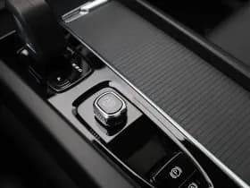 Volvo XC60 2 0 recharge t6 awd business pro facelift pano camera keyless memory stoel en stuurverw thumbnail 16