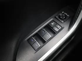 Toyota RAV4 2 5 plug in hybrid awd dynamic camera adaptive keyless stoelverw trekhaak thumbnail 21