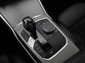 BMW 3-serie serie 320e m sport pano camera memory stoelverwarming trekhaak thumbnail 14