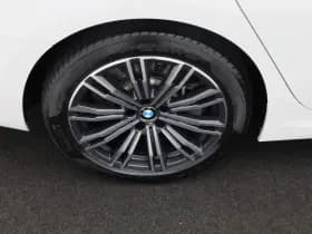 BMW 3-serie serie 320e m sport pano camera memory stoelverwarming trekhaak thumbnail 27