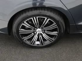 Volvo V60 2 0 t8 twin engine awd inscription pano camera adaptive keyless thumbnail 32