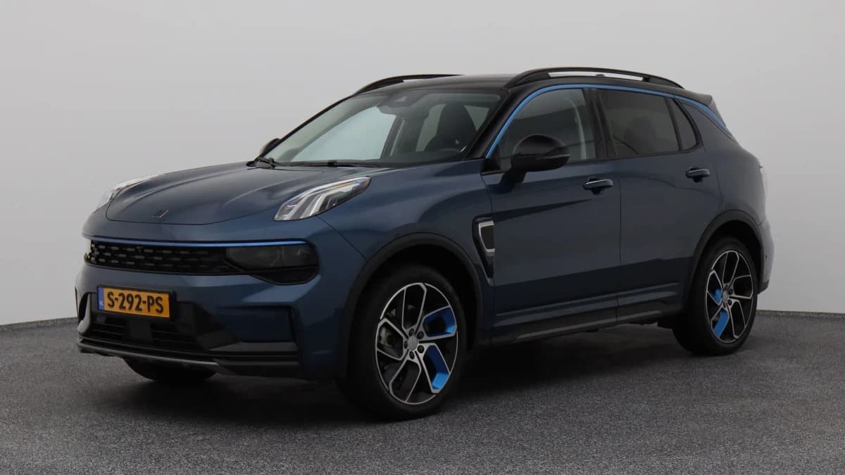 Lynk & 01 1 5 plug in hybrid 360 nld auto — foto 1