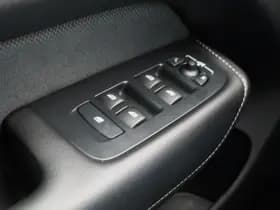 Volvo XC60 2 0 t8 plug in hybrid awd r design facelift pano camera keyless memory stoelverwarming trekhaak thumbnail 23