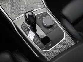 BMW 3-serie serie 318i automaat m sport touring camera carplay stoelverwarming thumbnail 24