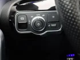 Mercedes-Benz CLA-klasse cla klasse 250 e business solution amg limited pano camera memory keyless stoelverw thumbnail 26