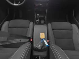 Volvo XC40 2 0 b3 ultimate bright pano 360 h k keyless stoel en stuurverw thumbnail 12