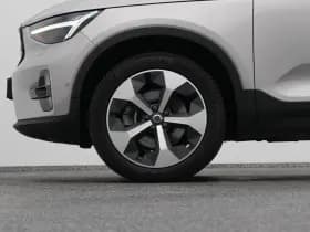 Volvo XC40 2 0 b3 ultimate bright pano 360 h k keyless stoel en stuurverw thumbnail 39