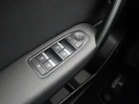 Renault Captur 1 6 e tech plug in hybrid 160 intens camera keyless thumbnail 23