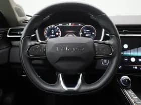 Lynk & 01 1 5 plug in hybrid black nld auto thumbnail 18