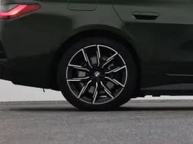 BMW I4 m50 high executive m sport 84 kwh 360 adaptive hud memory stoelverwarming thumbnail 40