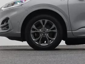 Ford Kuga 2 5 fhev st line x camera adaptive thumbnail 39