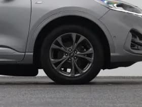 Ford Kuga 2 5 fhev st line x camera adaptive thumbnail 42