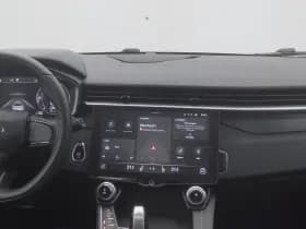 Lynk & 01 1 5 plug in hybrid 360 thumbnail 8