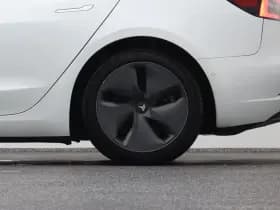 Tesla Model 3 long range awd 75 kwh pano autopilot keyless stoelverw trekhaak thumbnail 39