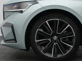 Škoda Enyaq iv 60 founders edition silver camera keyless stuurverw trekhaak thumbnail 22