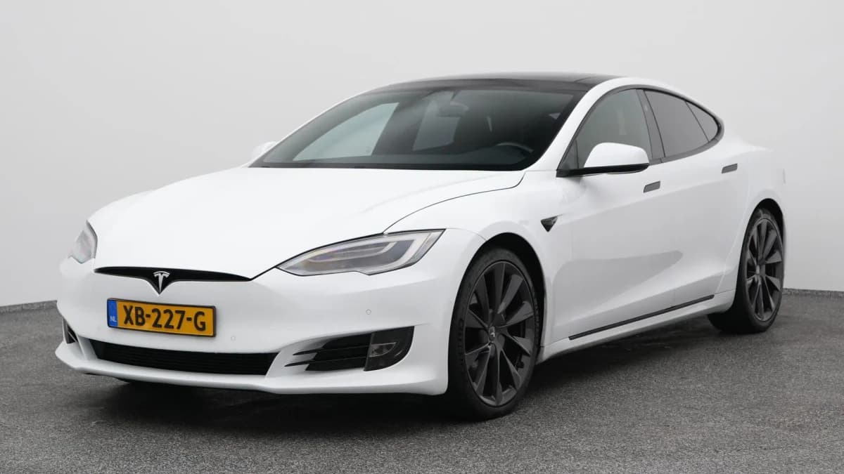 Tesla Model s 75d base pano camera autopilot stoelverwarming — foto 1