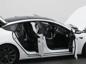 Tesla Model s 75d base pano camera autopilot stoelverwarming thumbnail 35