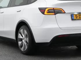 Tesla Model y rwd 58 kwh pano camera autopilot keyless stoelverwarming thumbnail 19