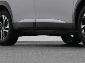 Peugeot E-2008 2008 ev allure pack 50 kwh camera keyless thumbnail 39