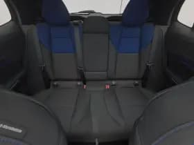 Lynk & 01 1 5 plug in hybrid 360 black zwarte hemel stuurverwarming nld auto thumbnail 4