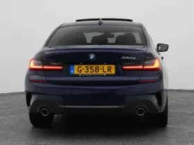 BMW 3-serie serie 330e edrive edition m sport leder keyless stoel stuurverw camera thumbnail 11