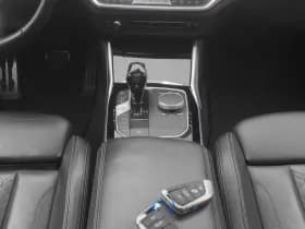 BMW 3-serie serie 330e edrive edition m sport leder keyless stoel stuurverw camera thumbnail 13