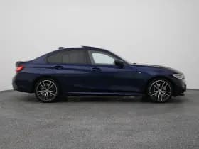 BMW 3-serie serie 330e edrive edition m sport leder keyless stoel stuurverw camera thumbnail 15