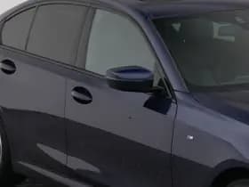 BMW 3-serie serie 330e edrive edition m sport leder keyless stoel stuurverw camera thumbnail 24