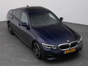 BMW 3-serie serie 330e edrive edition m sport leder keyless stoel stuurverw camera thumbnail 25