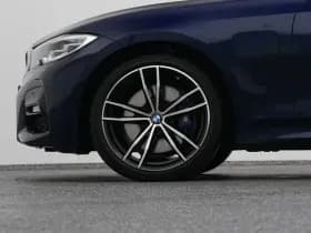 BMW 3-serie serie 330e edrive edition m sport leder keyless stoel stuurverw camera thumbnail 40