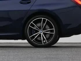 BMW 3-serie serie 330e edrive edition m sport leder keyless stoel stuurverw camera thumbnail 41